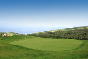 Pinnacle Point Beach and Golf Resort