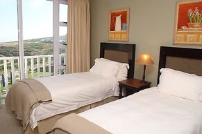 Pinnacle Point Beach and Golf Resort