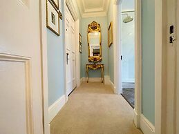 Plas Dinas Country House