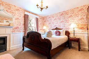 Plas Dinas Country House