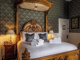 Plas Dinas Country House