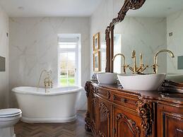 Plas Dinas Country House