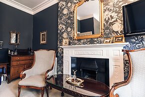 Plas Dinas Country House