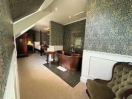 Plas Dinas Country House