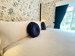 Plas Dinas Country House