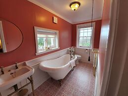 Plas Dinas Country House