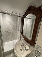 Plas Dinas Country House