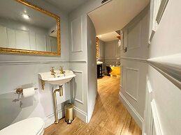 Plas Dinas Country House