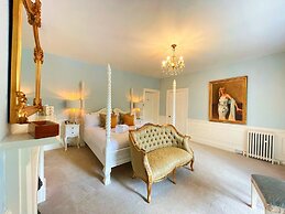 Plas Dinas Country House