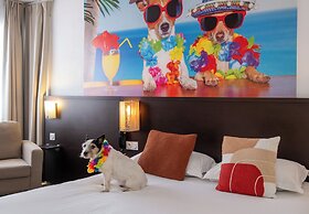 The Original City, Hotel Cap Maya, Palais des congrès