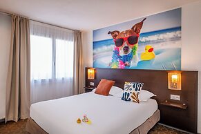 The Original City, Hotel Cap Maya, Palais des congrès