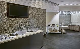 Hilton Baltimore Inner Harbor