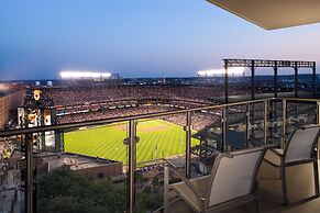 Hilton Baltimore Inner Harbor
