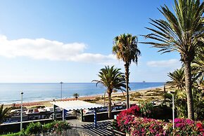 Apartamentos El Paseo