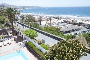 Apartamentos El Paseo