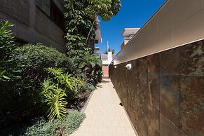 Apartamentos El Paseo