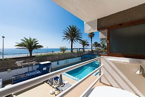 Apartamentos El Paseo