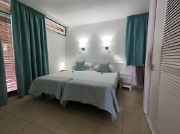 Apartamentos El Paseo