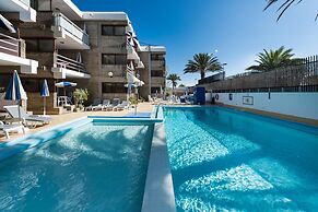 Apartamentos El Paseo