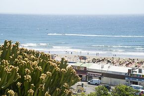 Apartamentos El Paseo