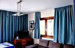 Apartamentos El Paseo