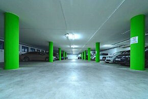 Lake Front Hotel Mirage