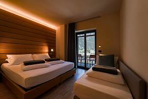 Lake Front Hotel Mirage