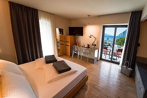 Lake Front Hotel Mirage