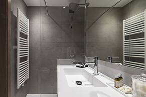 Lake Front Hotel Mirage