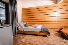 Lake Front Hotel Mirage