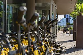 Lake Front Hotel Mirage