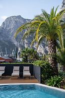 Lake Front Hotel Mirage