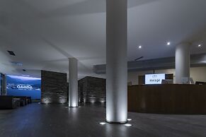 Lake Front Hotel Mirage