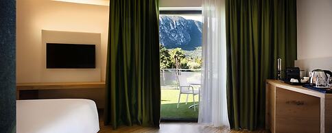 Astoria Resort