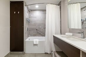 Four Points by Sheraton Levis Convention Centre