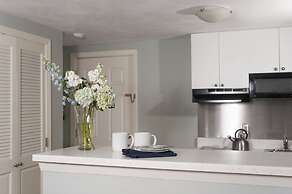 Chatham Seafarer Inn