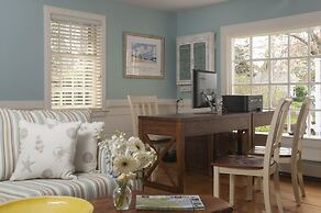 Chatham Seafarer Inn