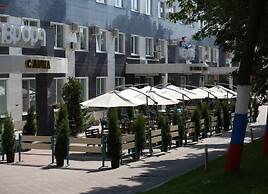 Aurora Hotel