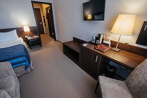 Aurora Hotel
