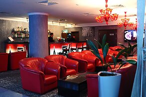 Aurora Hotel