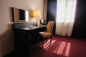 Aurora Hotel