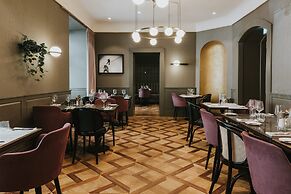 Hotel Saski Krakow, Curio Collection by Hilton