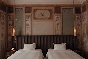 Hotel Saski Krakow, Curio Collection by Hilton