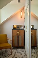 Hotel Saski Krakow, Curio Collection by Hilton