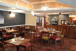 Holiday Inn Reading West by IHG