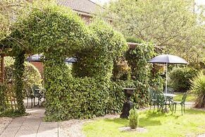 Holiday Inn Reading West by IHG