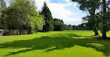 Brown Trout Golf & Country Inn