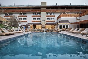 Highline Vail - a DoubleTree by Hilton