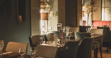 Headfort Arms Hotel
