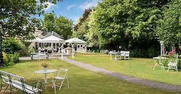 Headfort Arms Hotel